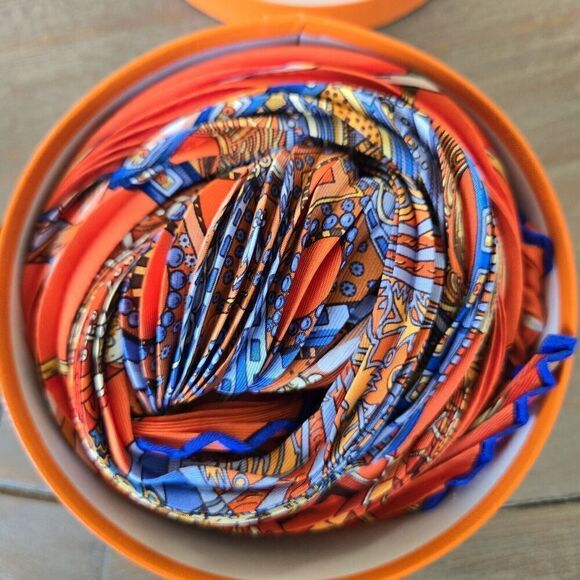 Hermes Pleated Scarf NEW - Picture 7 of 16